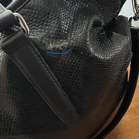 Authentic TUMI Faux Leather Snake Pattern Hobo Handbag/Tote in Black - Picture 12 of 16